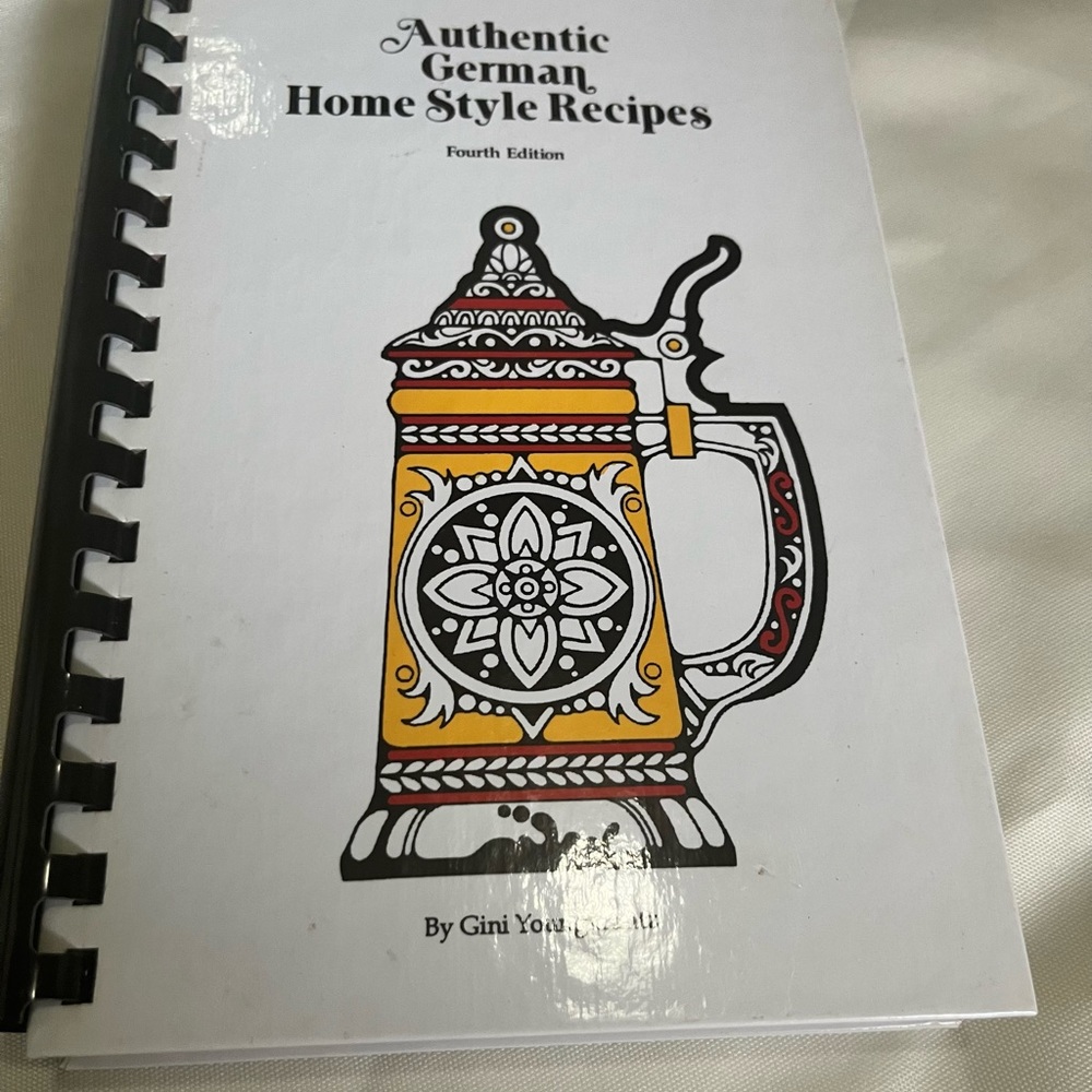 Authentic German Home Style Recipes by Gin Youngkrantz (1994, Comb Bound,...